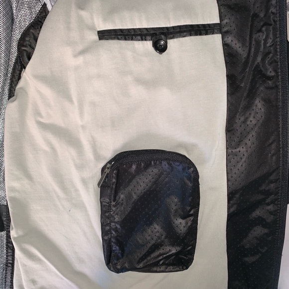 Armani Collezioni Jacket - Picture 7 of 8